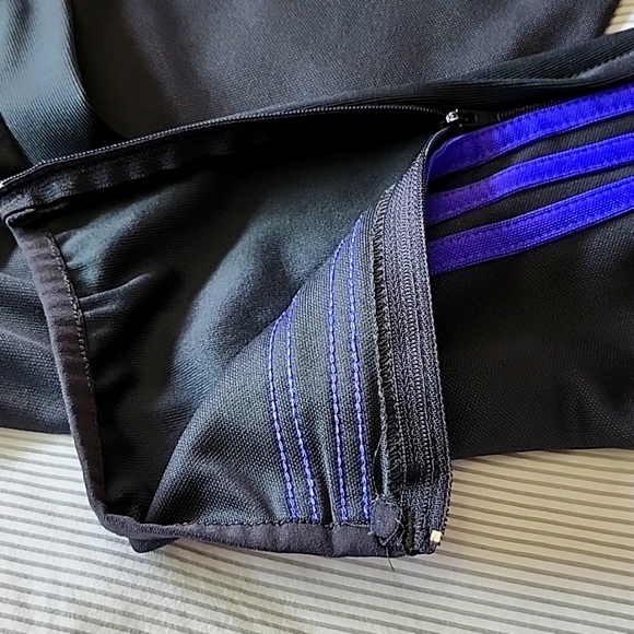 Adidas pants - Picture 3 of 7